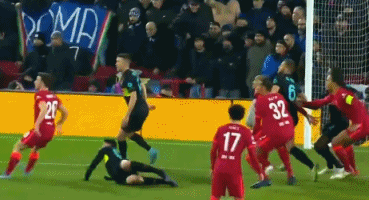 辽宁男篮在CBA杯赛中爆冷输给江苏男篮，外援选择引发争议，球迷对阵容实力和磨合表示不满。（CBA杯冷门：辽宁不敌江苏，外援选择惹争议，球迷质疑阵容实力与磨合）