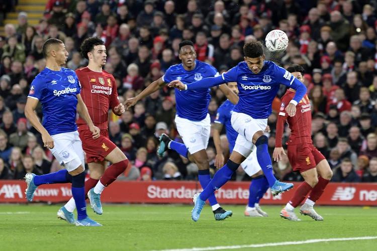 后卫必学的五个突破动作（后卫必练的五大突破技巧）