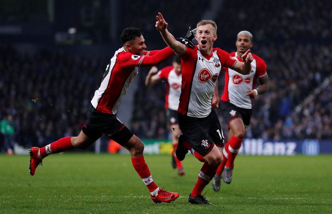 这是中后卫？范德芬长途奔袭神似孙兴慜的普斯卡什奖进球（中卫也能这样？范德芬长途奔袭复刻孙兴慜普斯卡什神球）