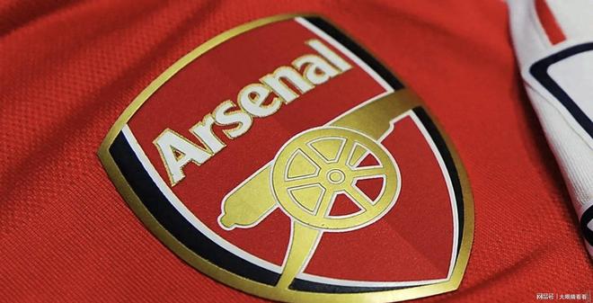 球队的内外结合非常立体（球队内外联动层次分明）