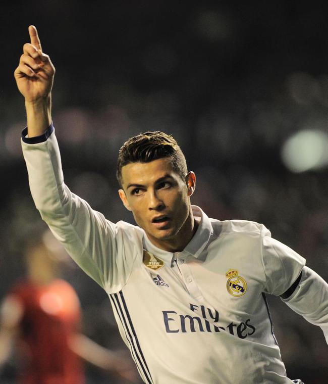 太阳战雷霆伤病报告：布克出战成疑，哈尔滕施泰因等因伤缺席（太阳vs雷霆伤情更新：布克出战存疑，哈尔滕施泰因等因伤缺阵）