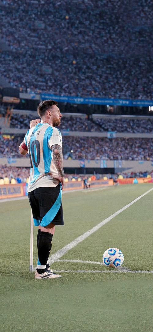 比塞克：参加世界杯是我的最大目标；无视转会传闻专注于国米（比塞克：以世界杯为首要目标，屏蔽转会流言，全力投入国米）