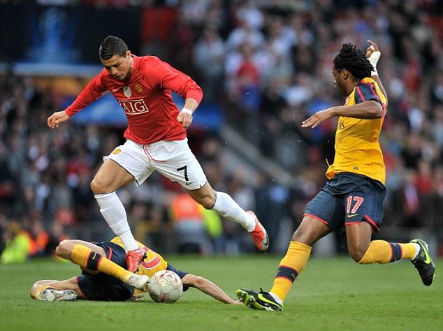 梅里诺玩二选一：佩德里＞维蒂尼亚、厄德高、罗德里（梅里诺：首选佩德里，压过维蒂尼亚、厄德高与罗德里）