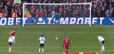 手感颇佳！乔治半场8中6轻取14分2抢断（乔治状态火热，上半场8投6中砍下14分外加2次抢断）