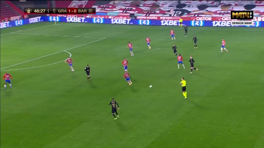 马丁内斯称赞B费：他是助攻之王，曼联在他上场时截然不同（马丁内斯力挺B费：助攻王在阵，曼联判若两队）